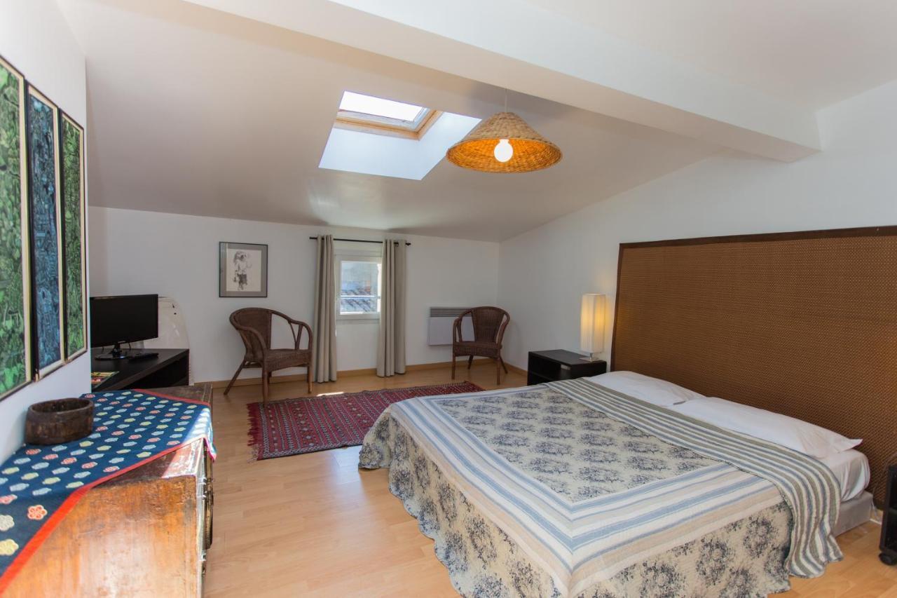 Maison D'Hotes Chambre En Ville Bordéus Quarto foto